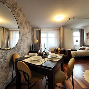 Jagielly ~ Self Check-in 24h ~ Parking & Lift Apartament Wrocław