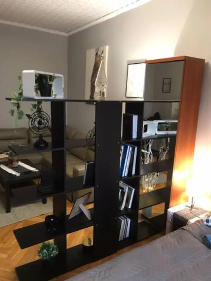 Studencka Street Apartment Krakow